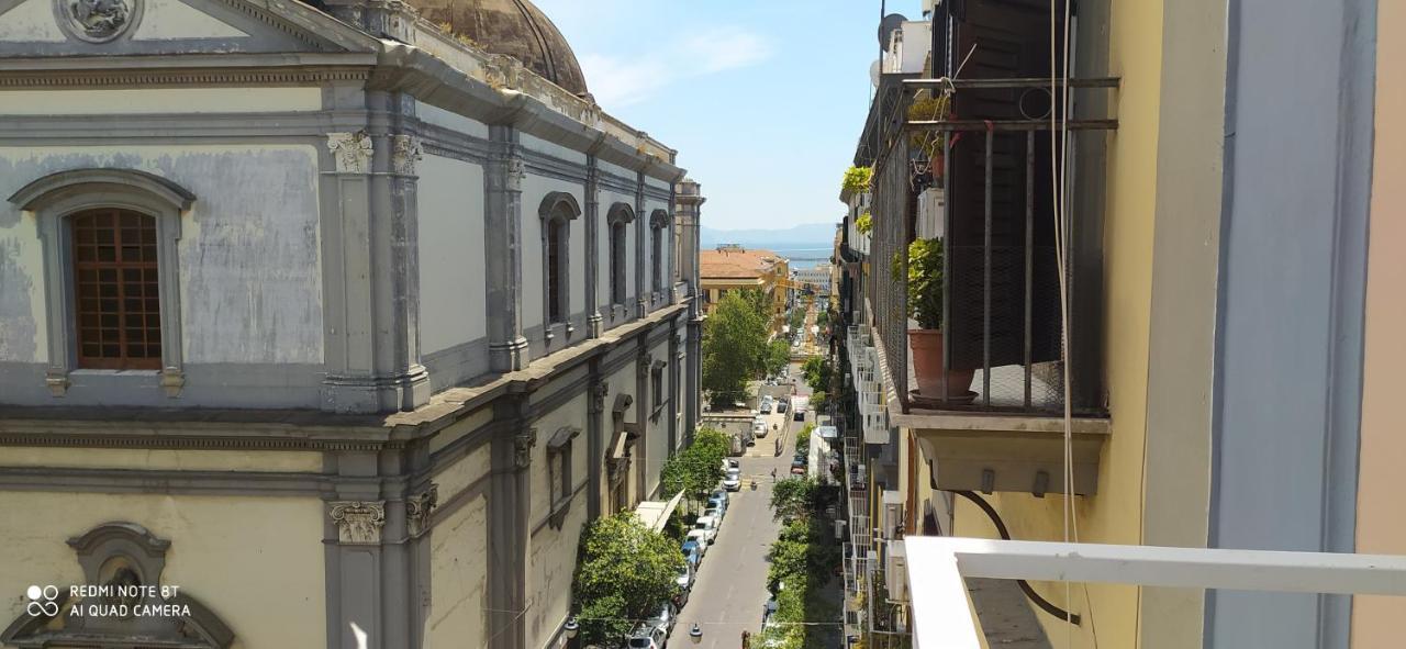 Symposion B&B Apart Napoli Bagian luar foto