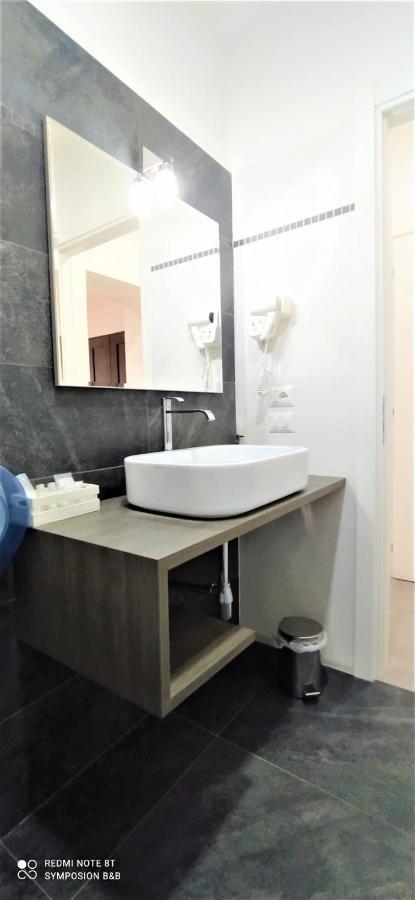 Symposion B&B Apart Napoli Bagian luar foto