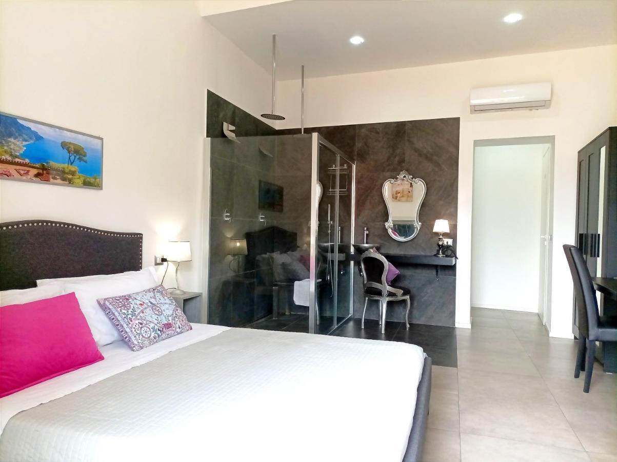 Symposion B&B Apart Napoli Bagian luar foto