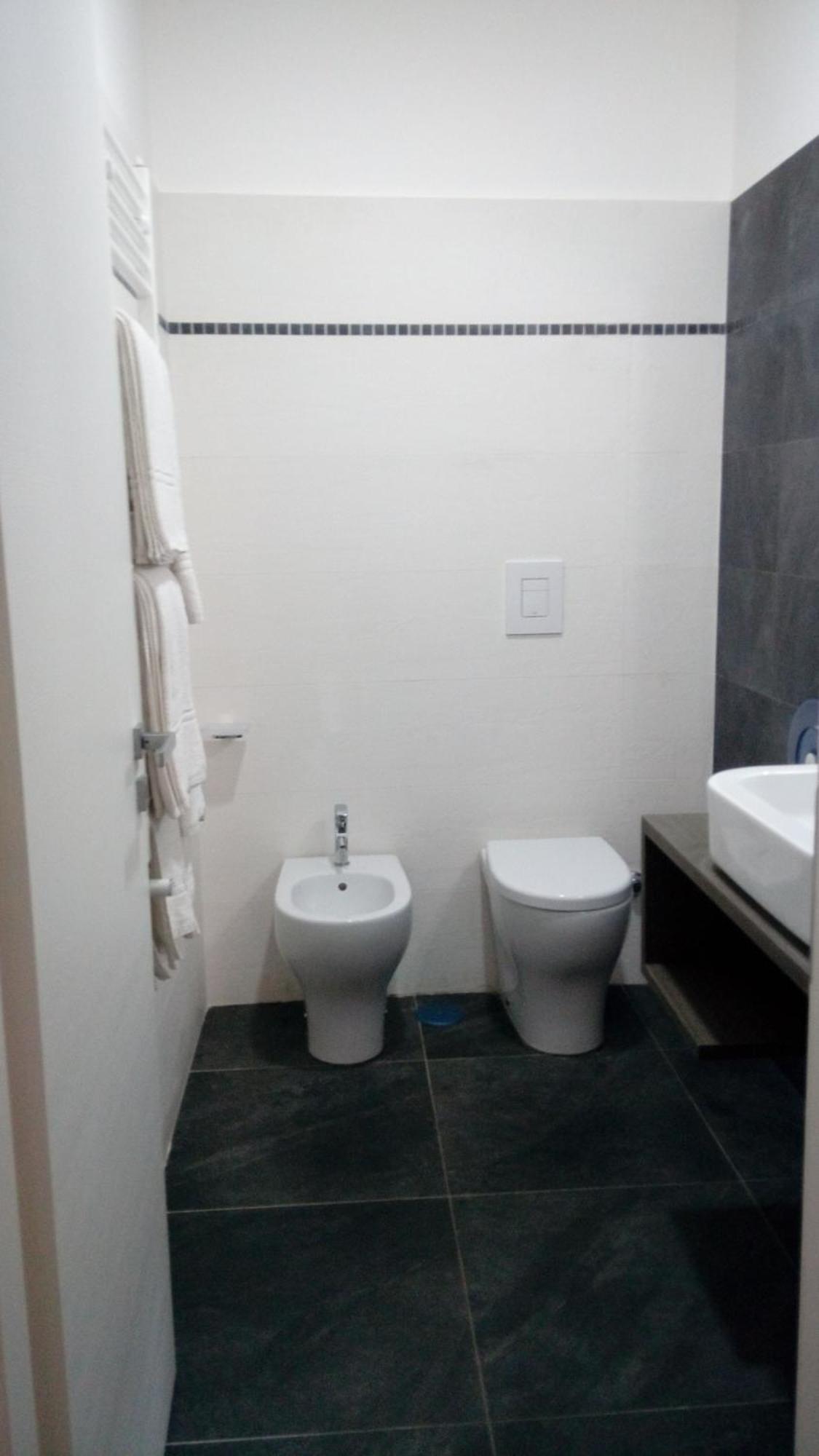 Symposion B&B Apart Napoli Bagian luar foto