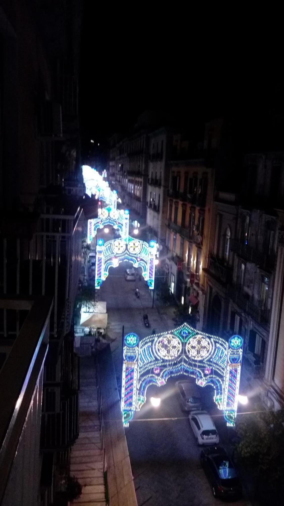 Symposion B&B Apart Napoli Bagian luar foto